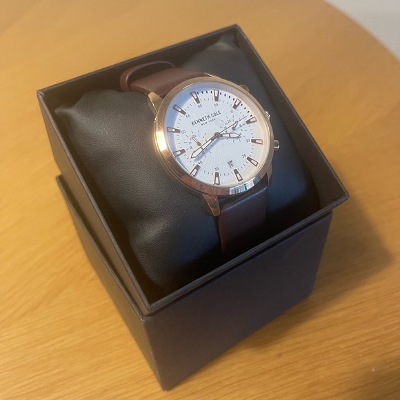 Kenneth Cole Watch NEW W/ TAGS Rose Gold Watch Case w/ White Face Brown Leather - Picture 5 of 6